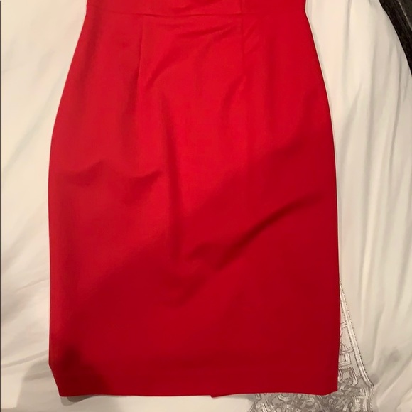 Red dress - Picture 2 of 4